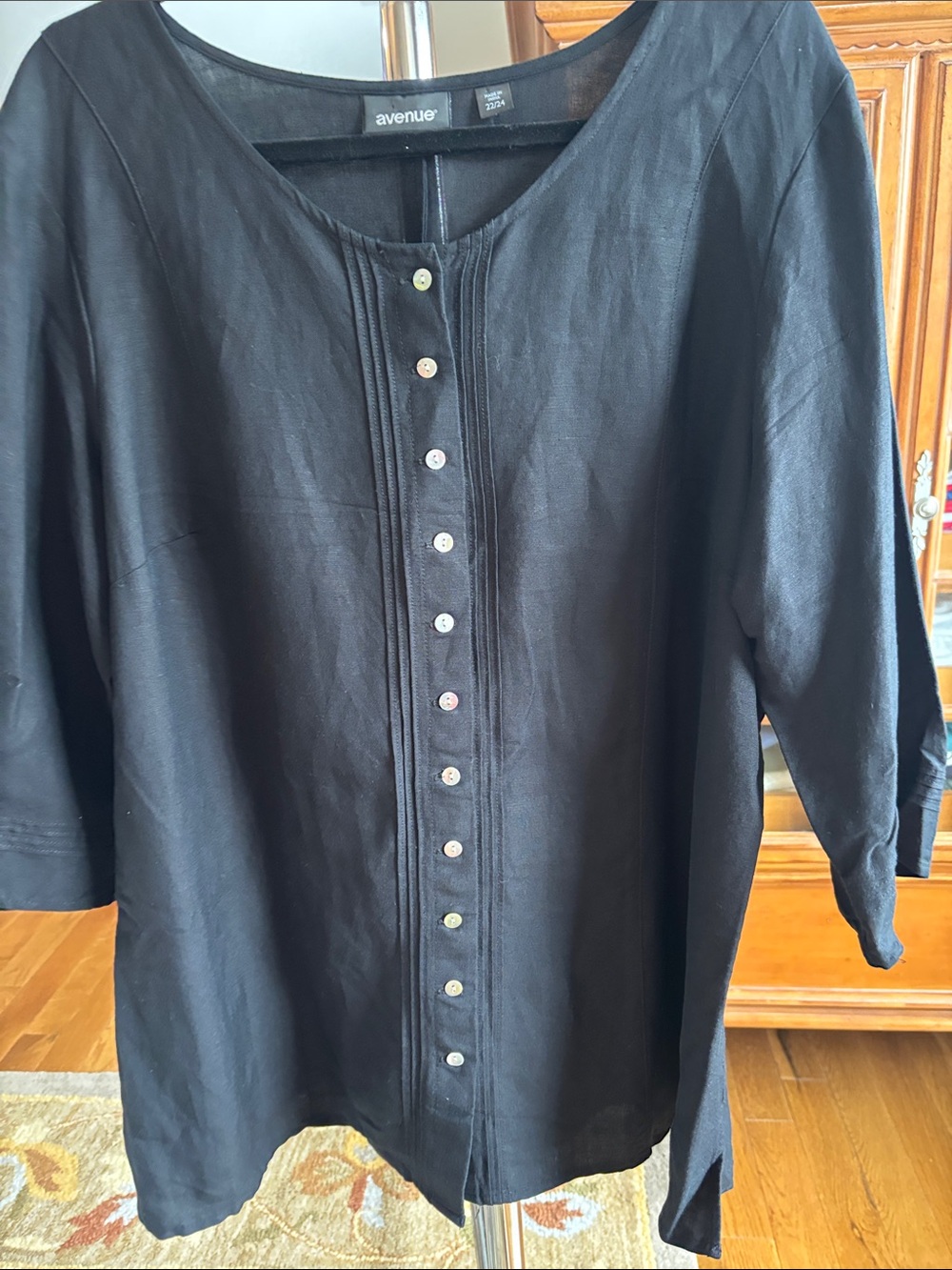 Avenue Black Linen Button-Front Tunic with Pintuck Details
